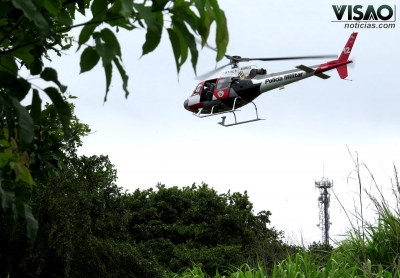 Águia persegue criminoso na zona oeste