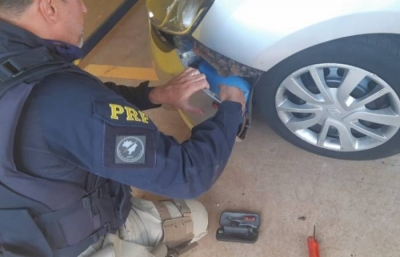PRF prende rapaz com carro recheado de skunk na BR-153, na região