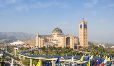 Padre autor de mosaico no Santuário de Aparecida é expulso após denúncias de abuso sexual