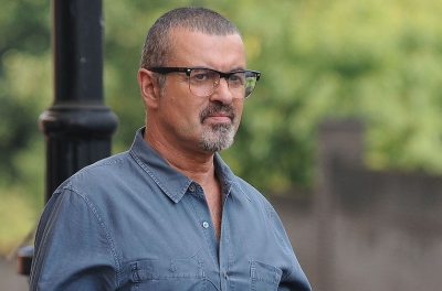 Cantor britânico George Michael morre aos 53 anos 
