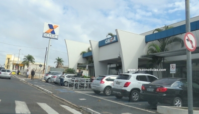 Homem mascarado assalta clientes de agência bancária em Marília