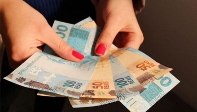 Procon dá dicas para quem quer utilizar o 13º salário