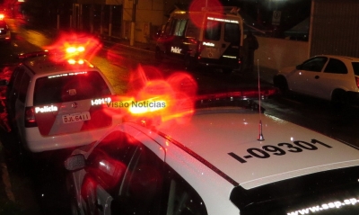 Polícia Militar prende rapaz que dirigia veículo furtado na zona norte