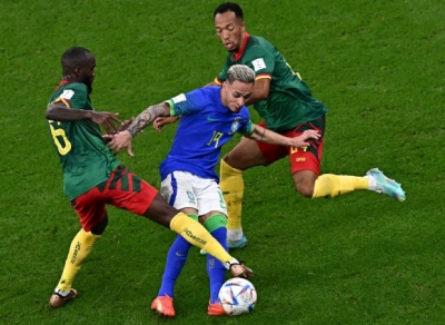 Brasil perde para Camarões, mas garante primeiro lugar do Grupo G