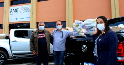Amigos da SECAM arrecadam mais de uma tonelada de alimentos 