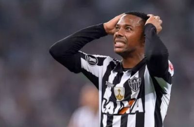 Justiça italiana pede que Robinho cumpra pena no Brasil