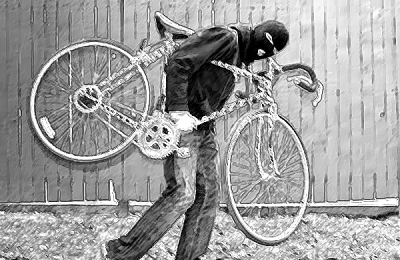 Desempregado é preso após tentar furtar mais uma bicicleta em supermercado