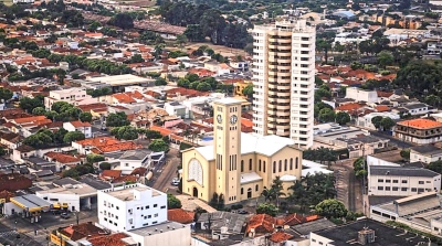 Cidade da região consegue na justiça o funcionamento do comércio