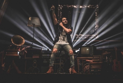  Palco de rodeio desaba antes de show de Luan Santana e deixa seis pessoas feridas