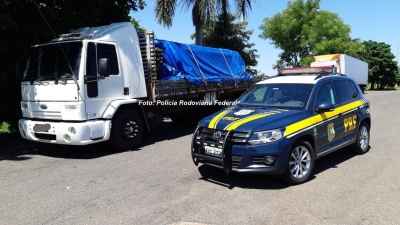 Perigo nas estradas: caminhoneiro viciado em cocaína "surta" na PRF e acaba detido