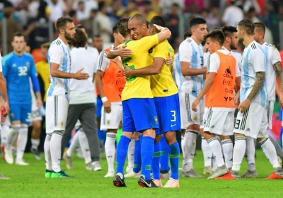 Brasil ganha nos acréscimos da Argentina; Alemanha perde para França