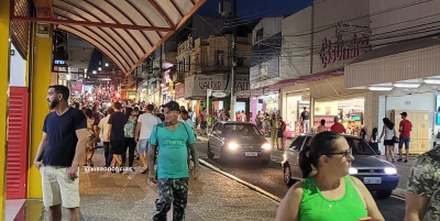 Últimas compras: comércio de Marília registra grande movimento