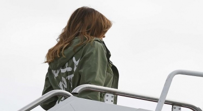 Melania Trump usa casaco polêmico ao visitar crianças imigrantes na fronteira