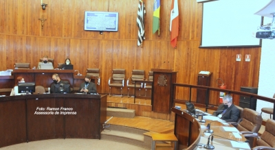 Câmara rejeita abertura de processo de cassação contra prefeito Daniel