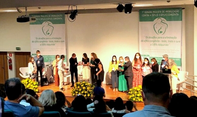 Saúde: Marília recebe prêmio Luiza Matida