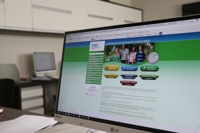 Ensino superior: inadimplência do FIES atinge R$ 20 bilhões