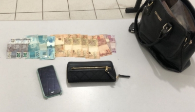 Homem é preso pela PM depois de agredir mulher a socos para roubar bolsa