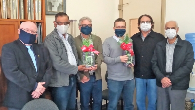 ACIM e Unimed Marília entregam tablets ao Hospital Espírita