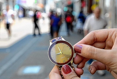 Início do horário de verão é adiado novamente