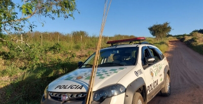 Polícia Ambiental adverte homens por pesca ilegal no Rio do Peixe