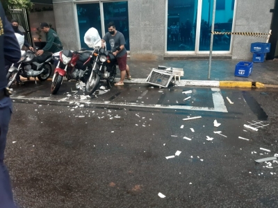 Ar-condicionado cai do 10º andar de prédio residencial no centro de Araçatuba