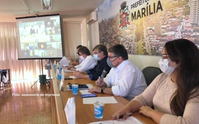 Prefeito Daniel anuncia como fica a flexibilização do comércio. Acompanhe ao vivo