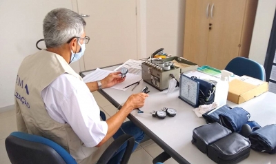 Ipem verifica aparelhos de medir pressão arterial da Santa Casa de Marília