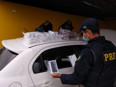 PRF apreende Iphones e perfumes contrabandeados escondidos em tanque de combustível