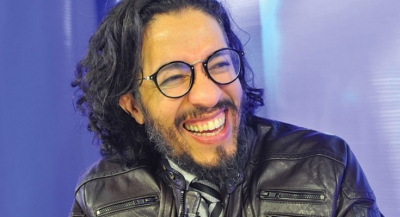 Jean Wyllys revela onde está vivendo e ataca Bolsonaro: "Moleque"