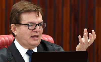 Relator no TSE finaliza voto e pede cassação de chapa Dilma-Temer