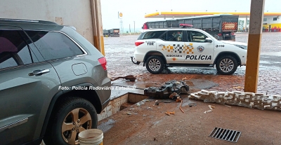 Traficante é preso após esconder droga no tanque de combustível de veículo