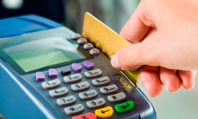 Pesquisa mostra que 48% dos consumidores pretendem reduzir gastos em 2018