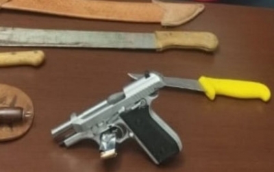 Homem é preso após agredir ex-namorada e tentar matar com 9 disparos atual companheiro dela