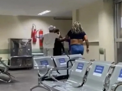 Pai e filha invadem hospital, agridem médica e paciente morre por falta de atendimento