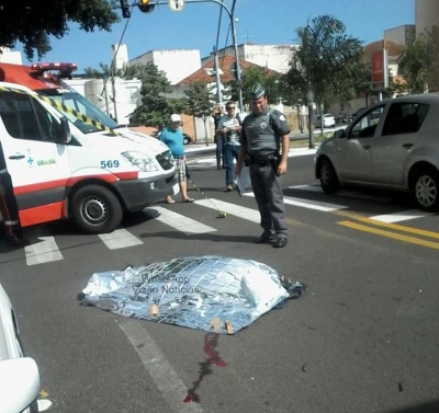 Idosa morre atropelada no centro