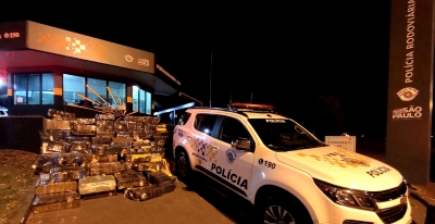 Polícia Rodoviária apreende mais de 2 toneladas de maconha, na região