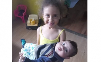 Corpo de menina desaparecida com irmão após carro ser arrastado por enxurrada é encontrado