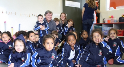 Prefeitura de Marília entrega 76 mil uniformes de inverno para todos os alunos