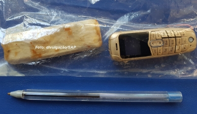 Preso passa por cirurgia para retirar dois aparelhos celulares do corpo