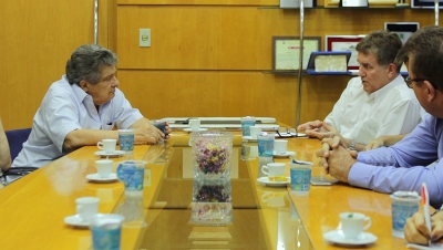 Unimar recebe visita de vereadores para discutir ações em prol a comunidade 