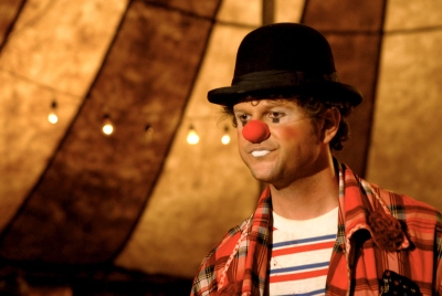 Adevimari apresenta filme O Palhaço com audiodescrição para deficientes visuais