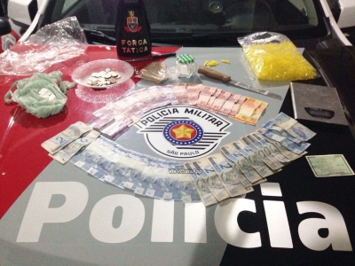 Força Tática faz grande apreensão de drogas