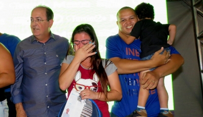 Emoção marca entrega do Residencial Firenze II