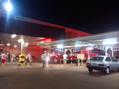 Princípio de incêndio em hipermercado causa susto