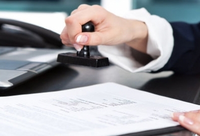 Órgãos federais deixam de exigir autenticação de documentos 