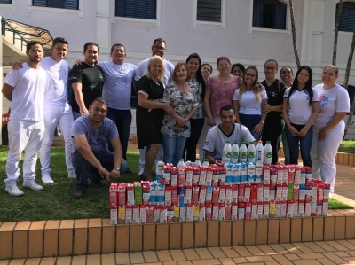 Maternidade Gota de Leite recebe doação de leite da ETEC