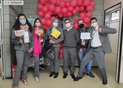 Colaboradores da Unimed Marília são voluntários em doação de Sangue