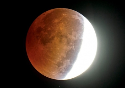 Lua de Sangue: maior eclipse lunar do século será visto semana que vem