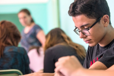 Ferramenta on-line gratuita prepara alunos para vestibular