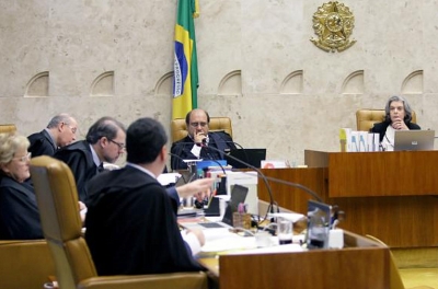 STF: maioria aceita denúncia contra Renan por peculato